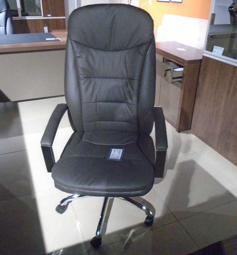 High-back chair full pu f image