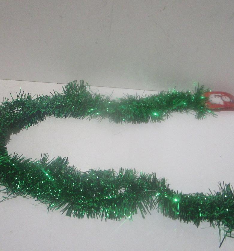 Glossy garland pet packing: image