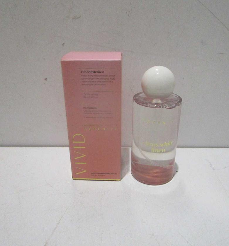 Spray fragrance citrus white image