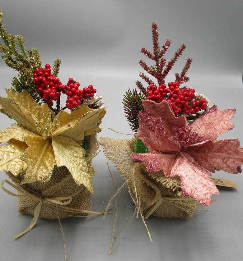 XMAS FLOWER IN POT 22CM 2 image