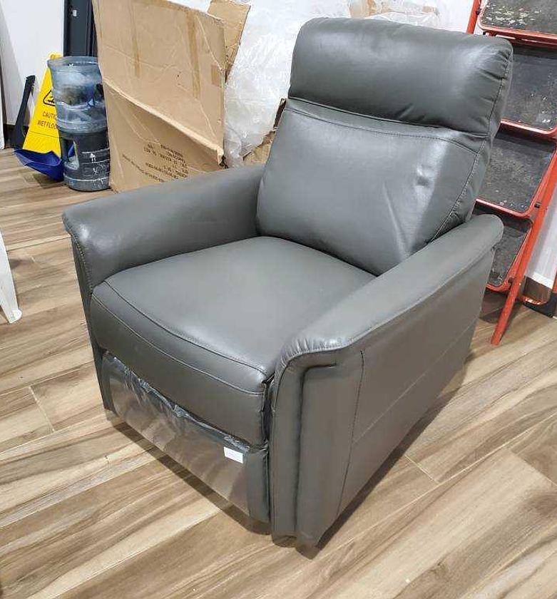 Chair single recliner leather image