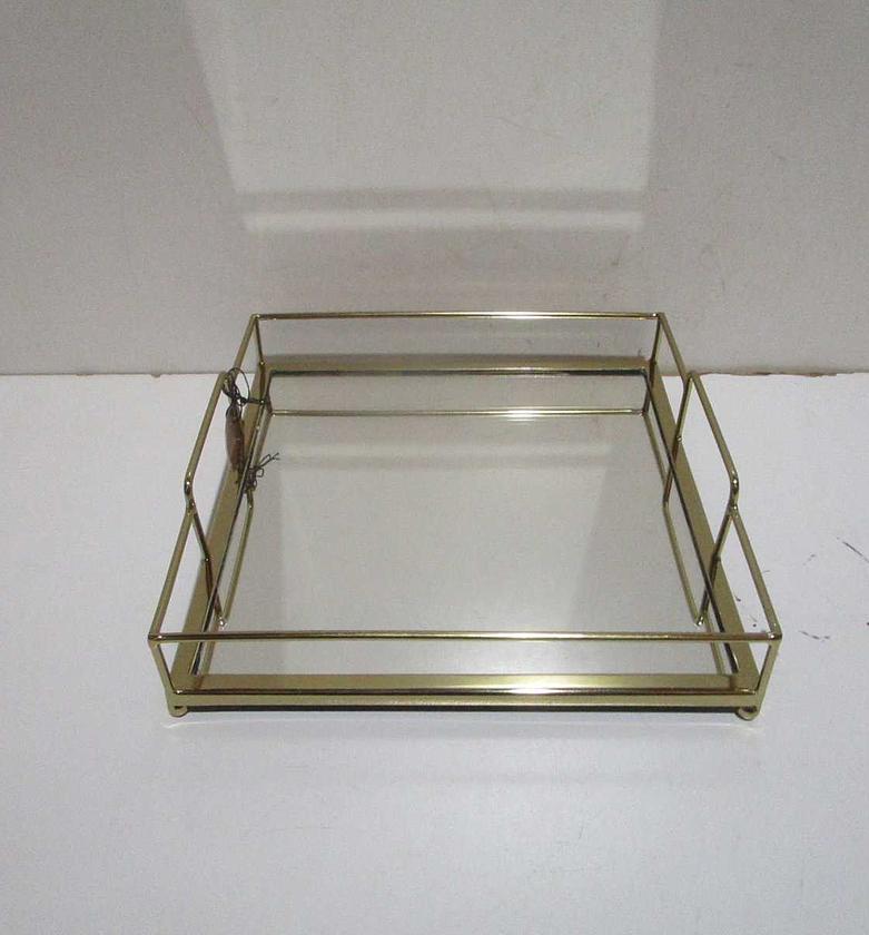 Tray with mirror steinless image