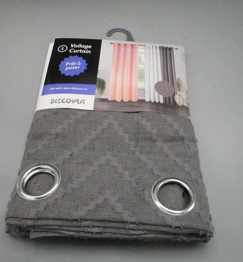 Curtain dwoli cutting voi image