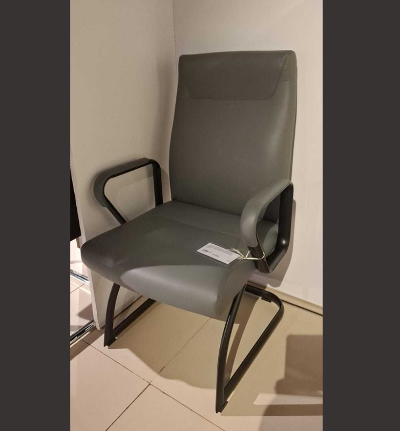 Visitor chair steel leg with black painting image