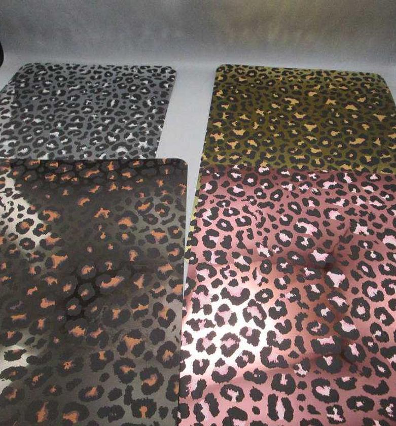 SET OF "LEOPARD" DESIGN T image