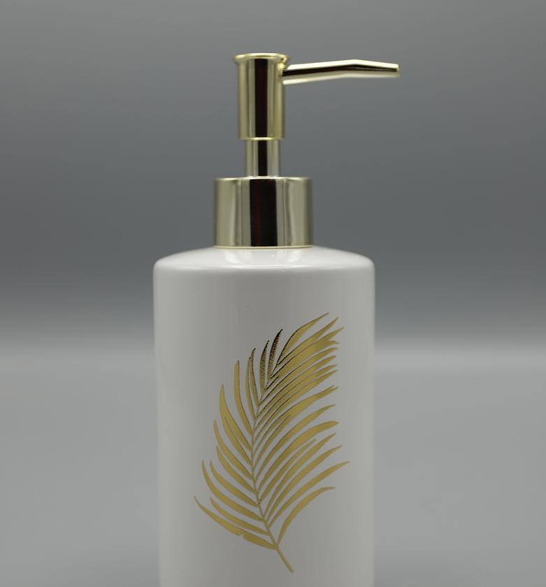 SOAP DISPENSER 0 7.4 x 17 image