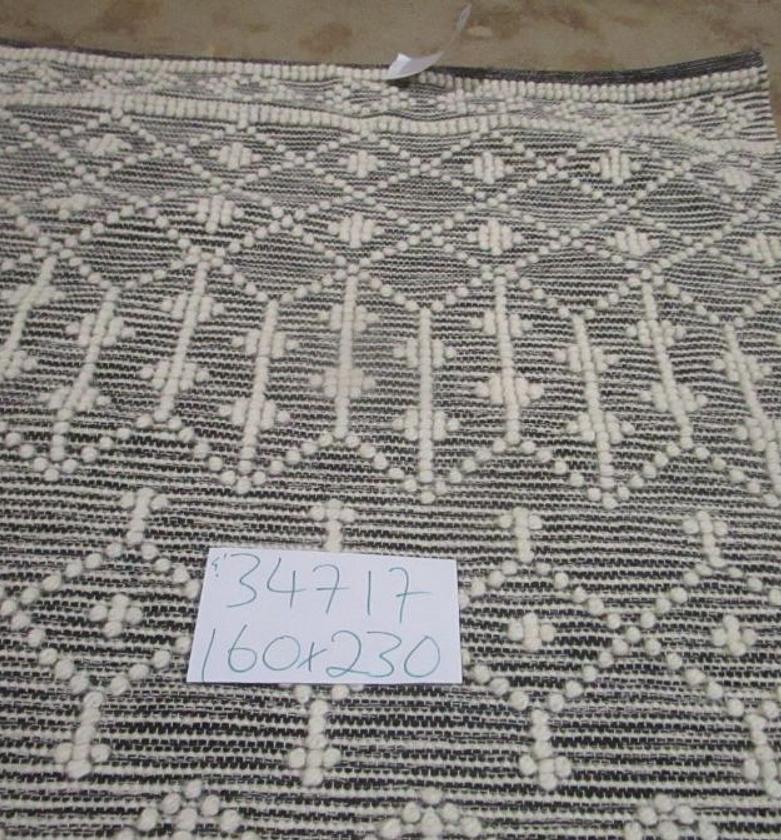 Carpet 40% cotton 60% wool image