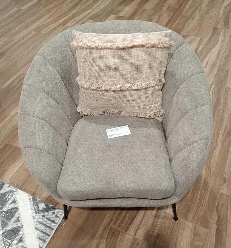 Fabric Chair with Black Metal Legs – Taupe Elegance and Modern Comfort image
