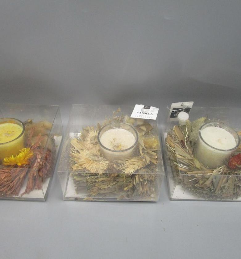 FRESH FLORAL CANDLE ARRAN image