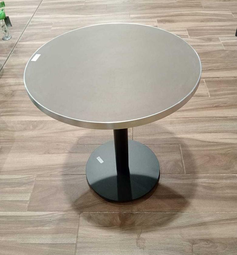 Round table sintered stone image