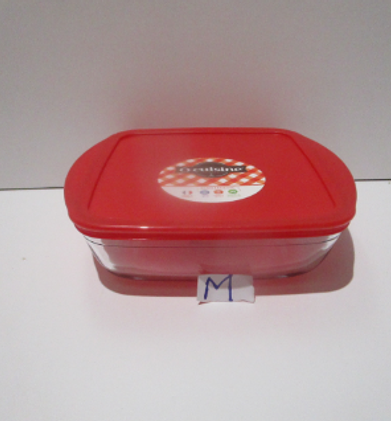 Dish square with plastic lid image