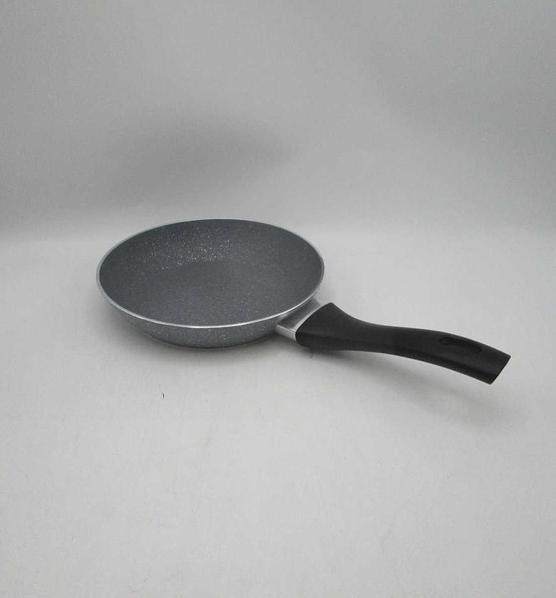 Frying pan non stick d. image