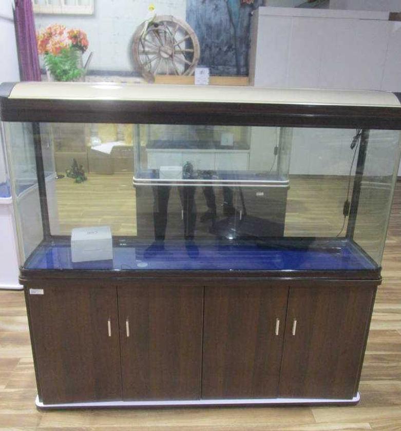 Aquarium 295l with cabine image