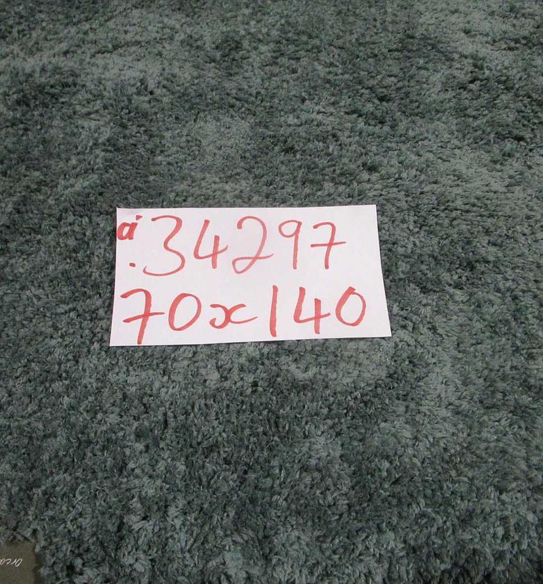 Carpet 2600 gsm mcro polyester image